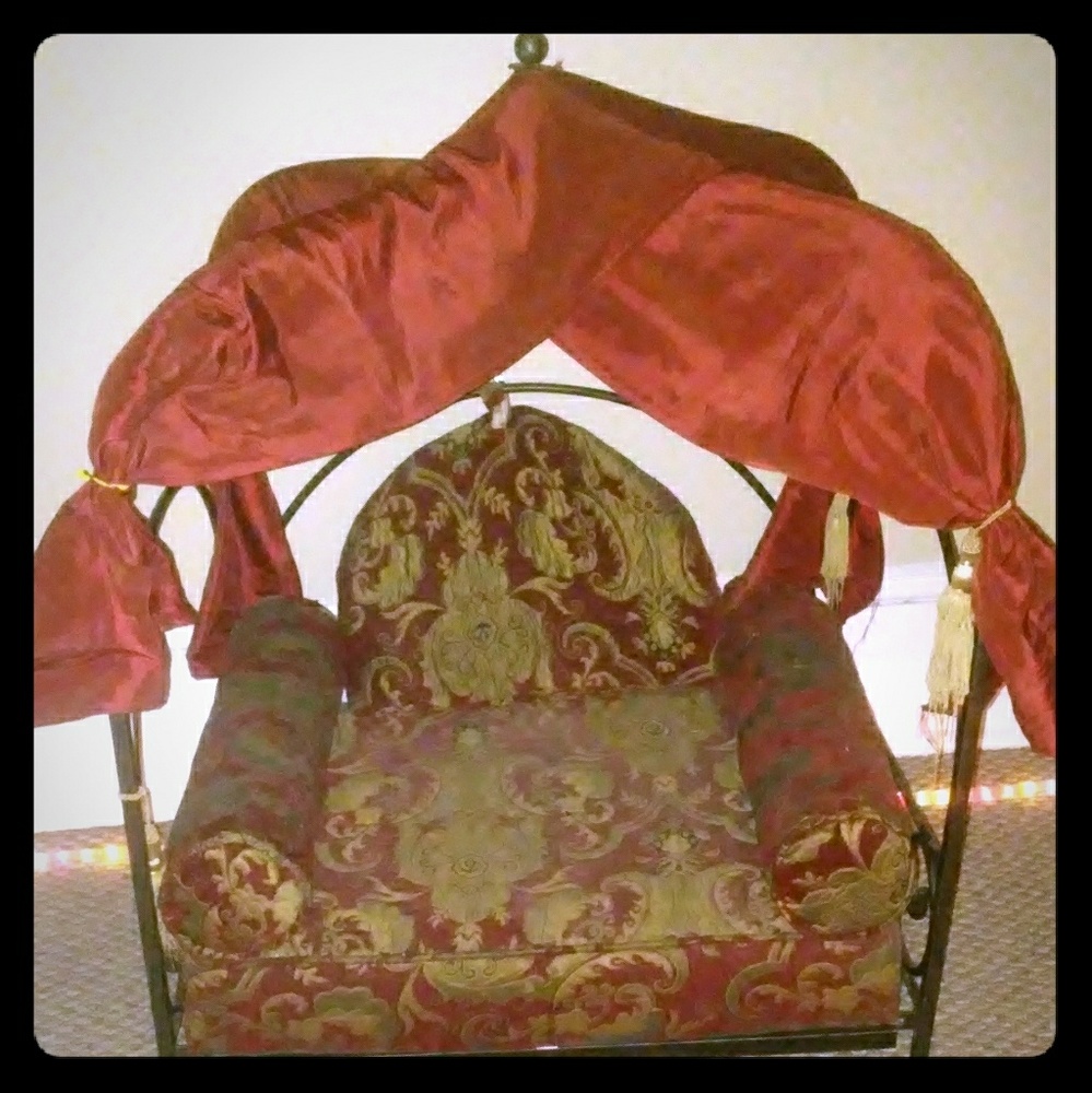 Luxury pet bed